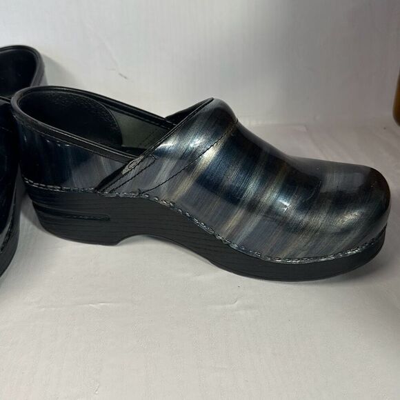 Dansko Womens Black Blue Leather Slipon mules Chunky Heel Clogs size 37 EU US - Picture 4 of 10